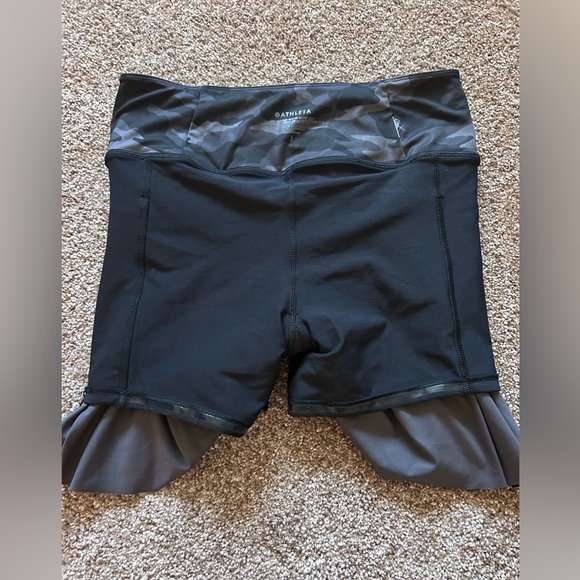 ATHLETA Ace Tennis Skort 15.5" Printed Black Camo Size S GUC Tenniscore - Picture 13 of 16